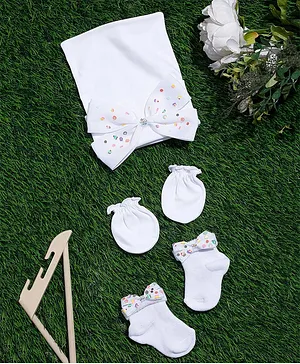 Tipy Tipy Tap Bow Sprinklers Detailed Coordinating Set Of Cap With Socks & Mittens - White
