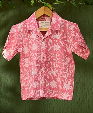 Love the World Today Half Sleeves Seamless Floral & Leaf Swirl Hand Block Printed Shirt - Pink