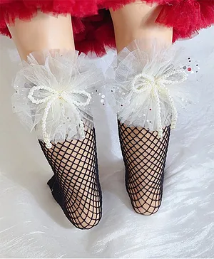 Flaunt Chic Bow Applique Calf Length Socks - White Black