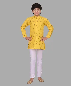 JOLEY POLEY Full Sleeves Peacock Feathers Printed Cotton Kurta Pajama Set - Yellow