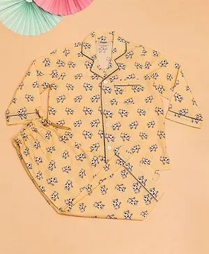 Giggle Buns Full Sleeves All Over Country Cow Printed Coordinating Night Suit - Yellow