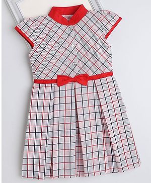 The Magic Wand Cap Sleeves Checks Printed Bow Applique Dress - Red