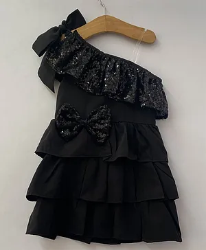 My Pink Closet One Shoulder Sleeveless Sequins Embellished Tiered Layered Bow Detail Party Dress - Black
