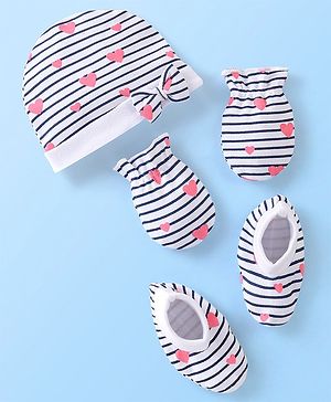 Babyhug 100% Cotton Cap Mittens And Booties Heart Printed - White