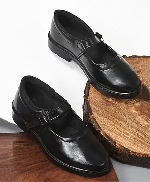LIBERTY Buckle Closure Solid School Shoes -Black