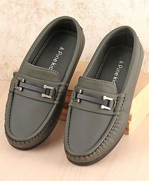 Pine Kids Slip On Formal Wear Shoes - Green