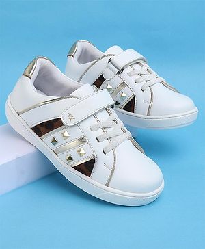 Pine Kids Velcro Closure Striped Casual Shoes with Applique - White