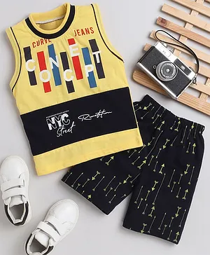 Fourfolds Sleeveless Concept Printed Tee With Arrow Printed Shorts - Yellow