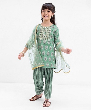 Babyhug Three Fourth Sleeves Rayon Printed Kurta And Pant with Sequenced Dupatta Embroidered Design - Green