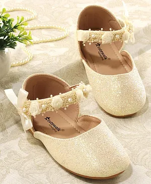 Cute Walk by Babyhug Velcro Closure Bellies with Lace Floral & Pearl Detailing - Beige