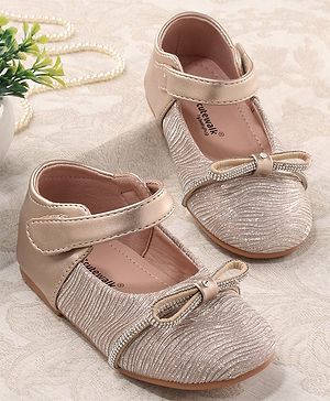 Cute Walk by Babyhug Bellies with Velcro Closure with Bow Applique - Golden