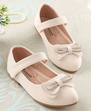 Cute Walk by Babyhug Studded & Bow Applique Bellies with Velcro Closure - Beige