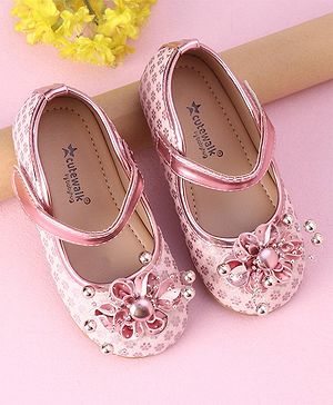 Cute Walk by Babyhug Velcro Closure Bellies with Floral Applique & Pearl Detailing - Pink