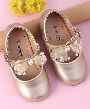 Cute Walk by Babyhug Velcro Closure Bellies with Bow Applique & Pearl Detailing - Golden
