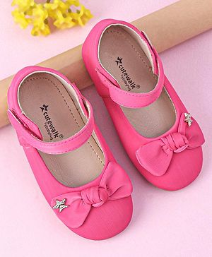 Cute Walk by Babyhug Bellies with Velcro Closure & Bow Applique - Fuchsia