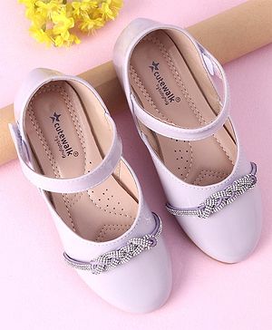 Cute Walk by Babyhug Bellies with Velcro Closure and Applique - Purple