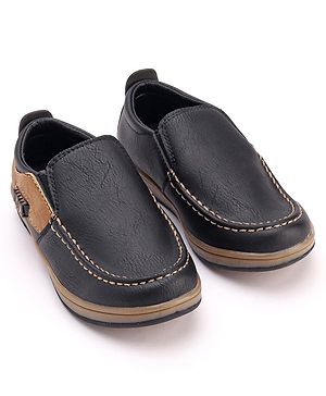 Cute Walk by Babyhug Formal Shoes - Black