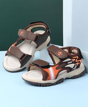 Cute Walk by Babyhug Sandals Velcro Closure with star Applique - Coffee