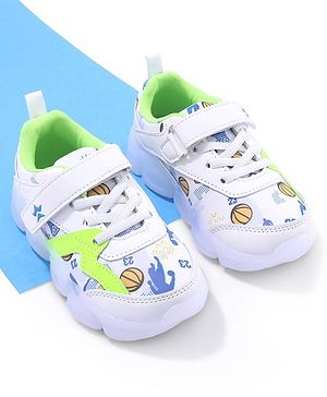 Cute Walk by Babyhug Velcro Closure Sneakers - White & Green