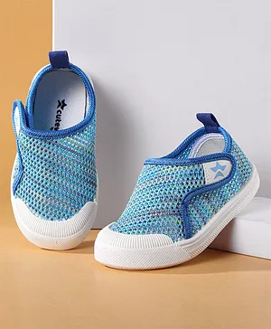 Cute Walk by Babyhug Velcro Closure Textured Casual Shoes - Blue