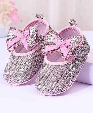 Cute Walk by Babyhug Booties With Velcro Closure - Pink