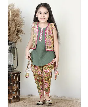 Kinder Kids Sleeveless Cotton Solid Colour Lace Detailing Kurti with Floral Print Jacket & Dhoti - Green