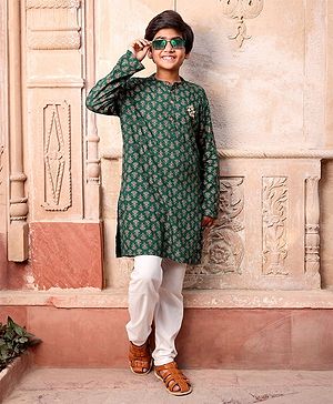 Pine Kids 100 % Cotton Woven Full Sleeves Foil Printed    Kurta & Pajama Set - Green