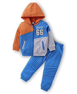 Babyhug Cotton Knit Full Sleeves Hooded T-Shirt & Joggers Set With Number Embroidery - Brown & Blue
