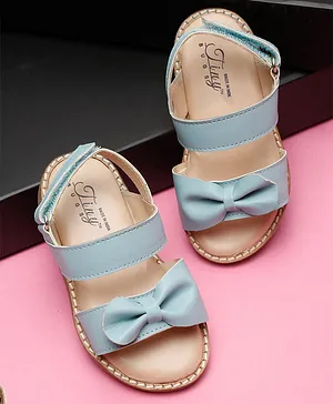 Tiny Bugs Bow Applique Embellished Sandals - Sky Blue