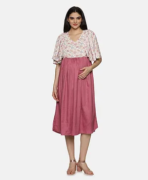 CHARISMOMIC  Half Sleeves Rosebud Printed Ruffles Maternity And Nursing Midi Dress - Purple