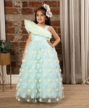 Party wear gown hotsell for 4 year girl