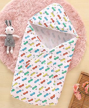 Babyhug Cotton Interlock Printed Towel with Hood L 76 x B 76 cm - Multicolour