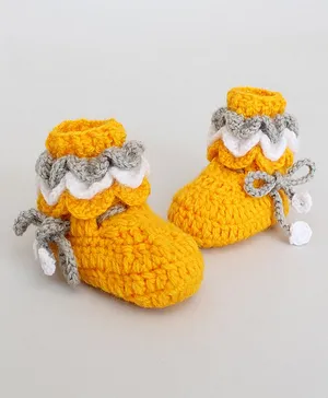 Woonie Crochet Frill Detailed With Tie Up Booties - Yellow