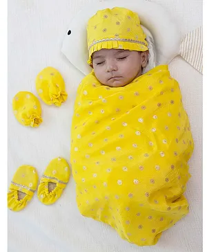 Tiber Taber Unisex Cotton Motif Detailed & Lace Embellished Coordinating Baby Wrap Set - Yellow