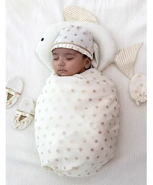 Tiber Taber Unisex Cotton Motif Detailed & Lace Embellished Coordinating Baby Wrap Set - Cream