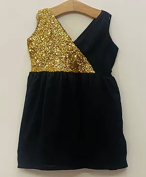 My Pink Closet Sleeveless Sequin Embellished Party  Dress - Black