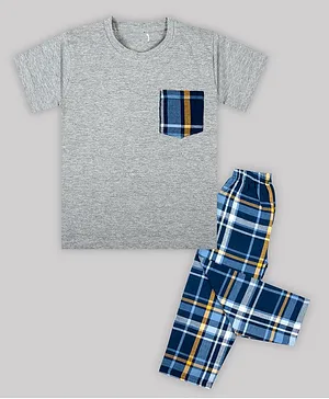 Sheer Love Cotton Half Sleeves T-Shirt With Pocket And Checks Pyjama Set - Grey Melange