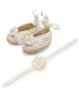 Funkrafts Set Of 2 Crochet Baby Booties With Coordinating Headband - Off White