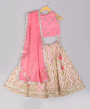 Tahanis Sleeveless Leaf Motif Embroidered Choli With Chevron Designed Lehenga & Dupatta - Peach