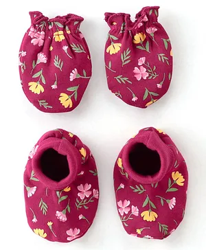 Babyhug 100% Cotton Knit Floral Print Mittens and Booties - Red