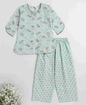 IndiUrbane Three Fourth Sleeves Floral Printed Top With Flower Motif Printed  Lounge Pant - Mint Green