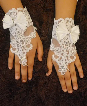 Tipy Tipy Tap Floral Net Embroidered Stone Embellished Bow Detailed No Finger Hand Lace Gloves - Ivory Off White