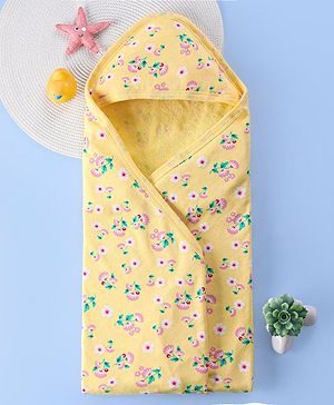 Babyhug Terry Knit Hooded Bath Towel Floral Print L 72 x B 72 cm - Yellow