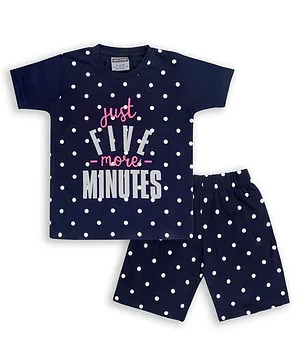 Unicorns Half Sleeves Just Five More Minutes Text & Polka Dot Printed Night Suit - Black & White