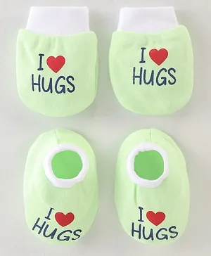 Simply Cotton Knit Interlock Mittens and Booties Set I love Hug Text Print - Green