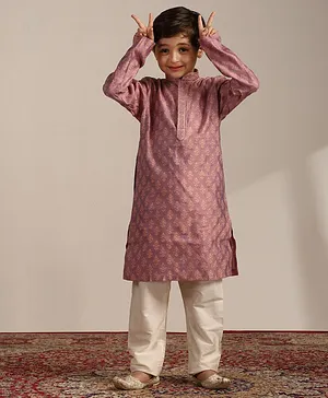 Manyavar Full Sleeves Vintage Damask Motif Woven Design Detailed Kurta & Pyjama Set - Pink