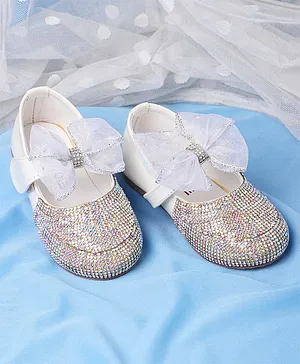 Mine Sole Stone Embellished & Bow Detailed Bellies - White
