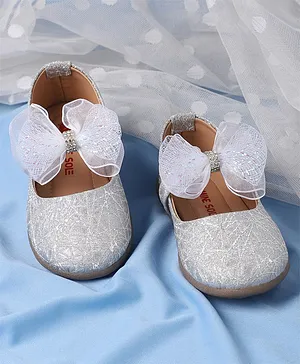 Mine Sole Stone Detailed Bow Embellished Shimmered Bellies - Silver