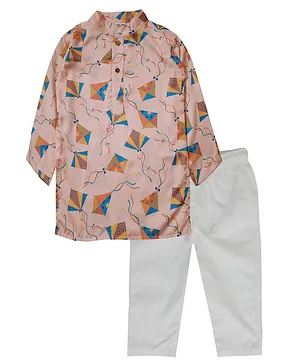 Snowflakes Full Sleeves  Kite Printed Kurta Pyjama Set - Peach & White