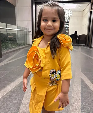 Kirti Agarwal Pret N Couture Flower Embossed Crop Top With Jacket And Skorts For Girls - Mango Yellow